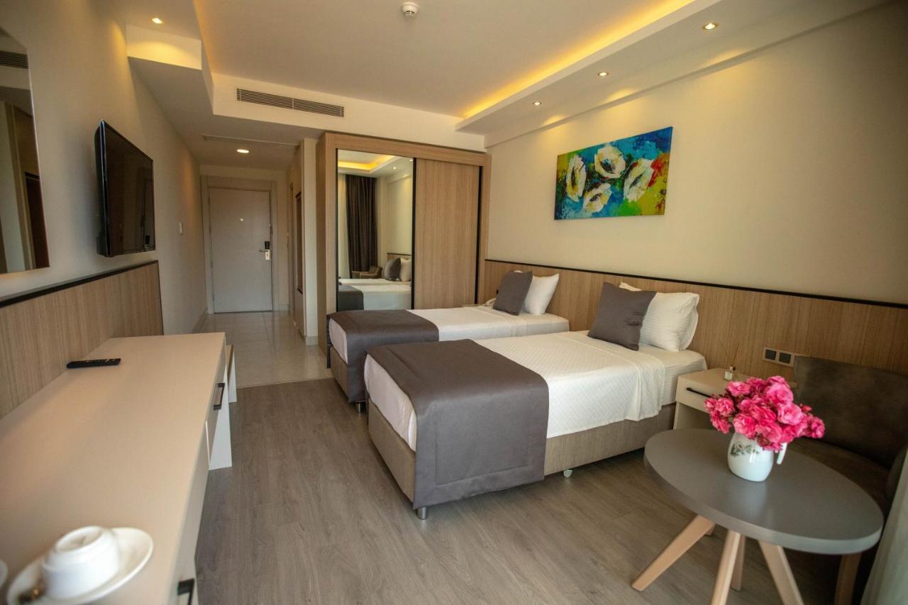 Polaris Otel & Beach Club Mersin  Exterior photo